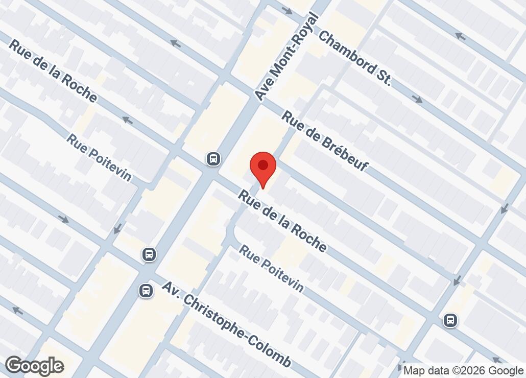 Map showing location at 45.528617, -73.5779928