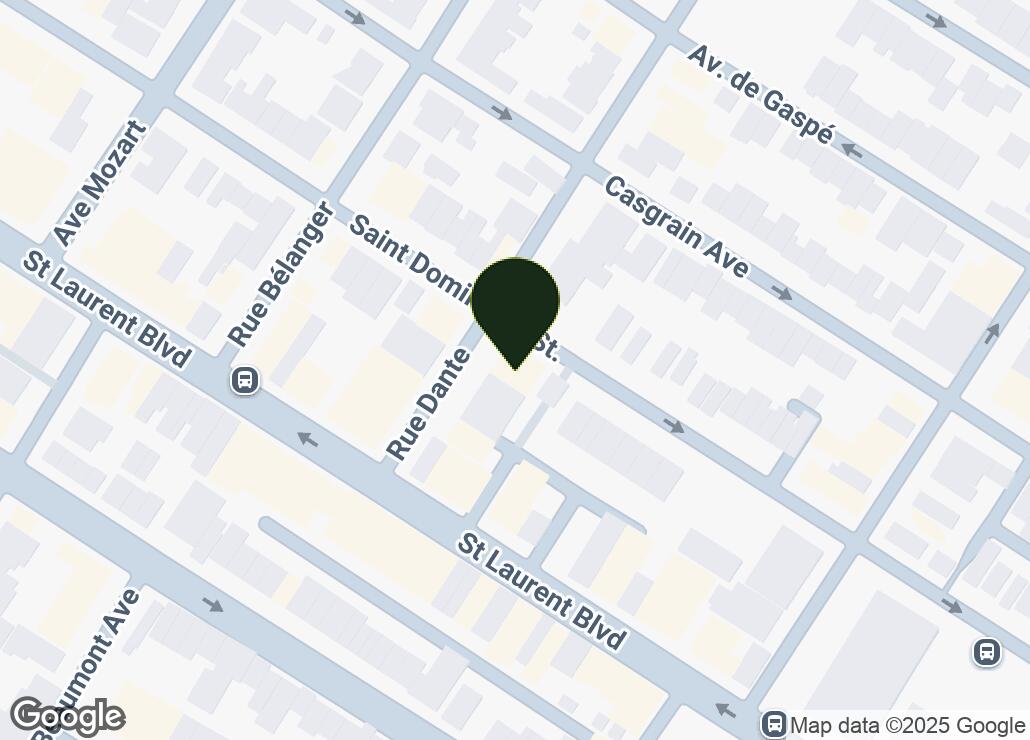 Map showing location at 45.5331078, -73.613192