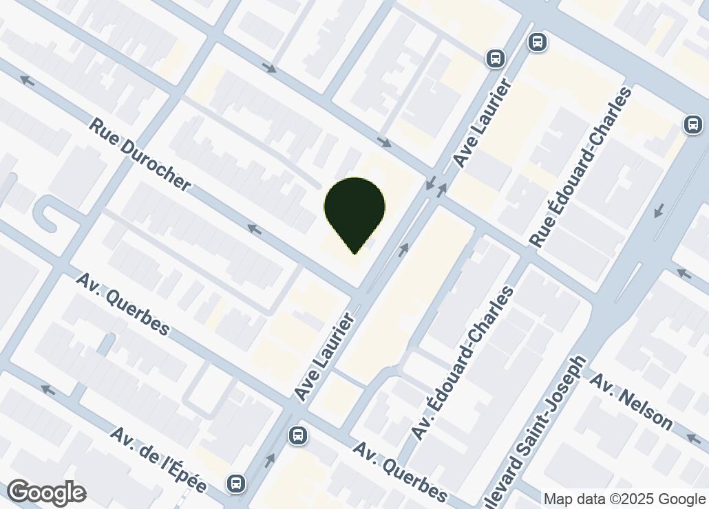 Map showing location at 45.5182988, -73.5972641