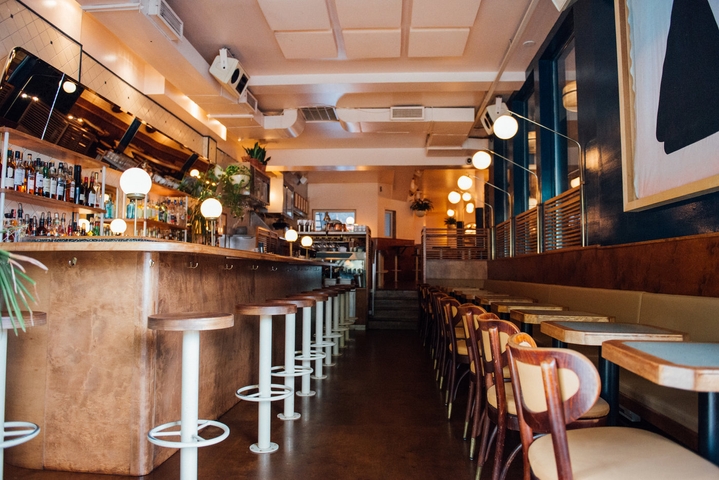 Bar Henrietta : charming bar in the Mile-End - Tastet