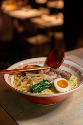 Neotokyo: Ramen bar with a cyberpunk feel - Tastet