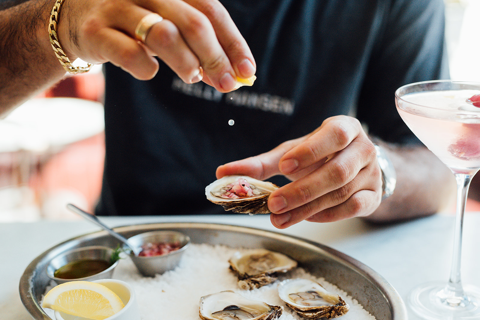 Huîtres à 1 $ : nos endroits préférés pour les déguster - Tastet