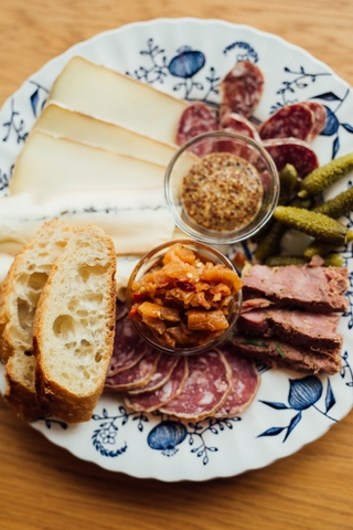 Buvette Beaubien - Assiette charcuterie fromage